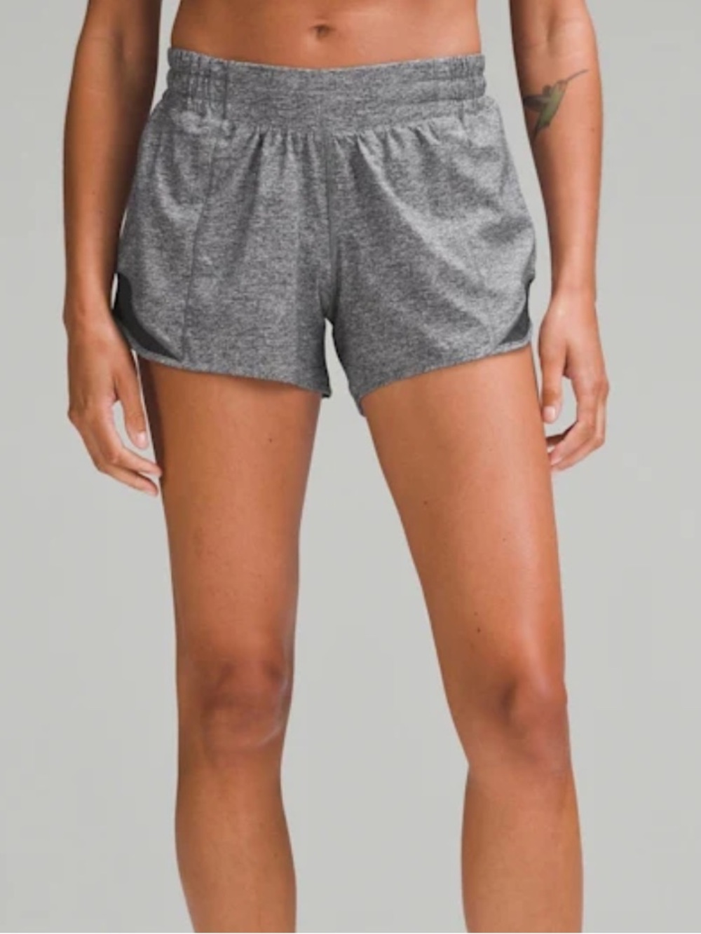 NWT Lululemon Hotty Hot 4” LR Shorts Lines Heathered Black Size 6